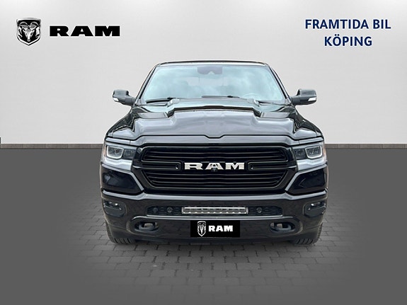 Dodge RAM 1500 2 of 5