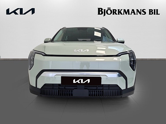 Kia EV3 2 of 22