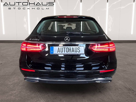 Mercedes-Benz E220 d 5 of 5