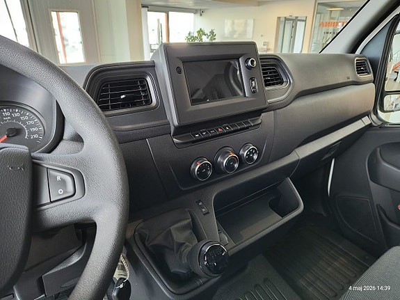 Nissan Interstar 20 of 22