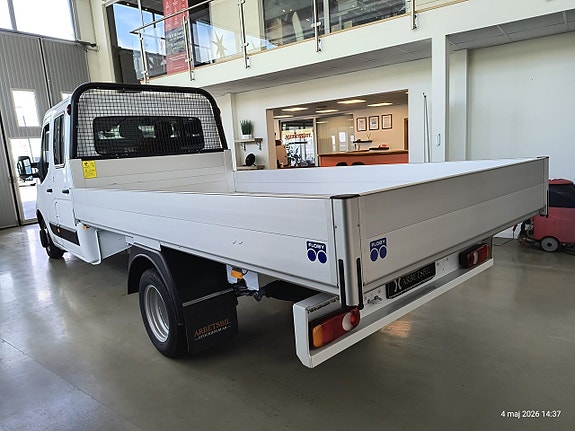 Nissan Interstar 7 of 22