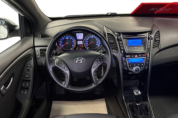 Hyundai i30 11 of 15