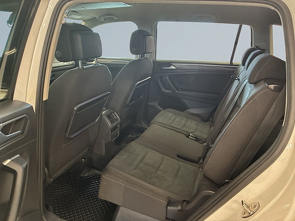Volkswagen Tiguan Allspace 13 of 18