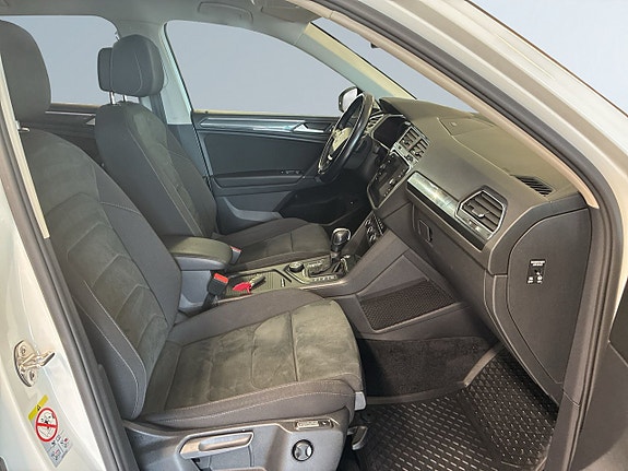 Volkswagen Tiguan Allspace 10 of 18
