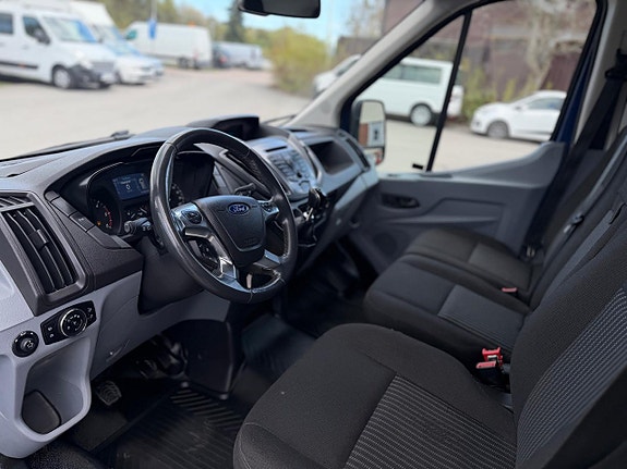 Ford Transit 6 of 23