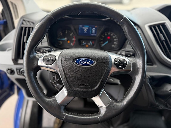 Ford Transit 7 of 23