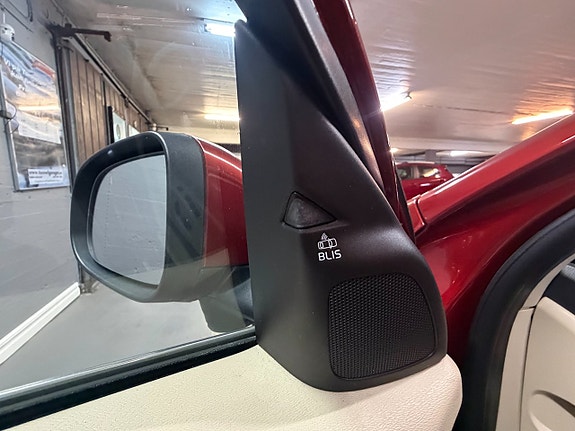 Volvo V60 15 of 18