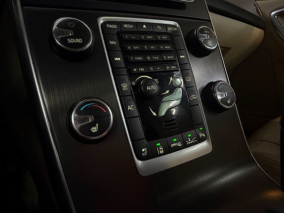 Volvo V60 18 of 18