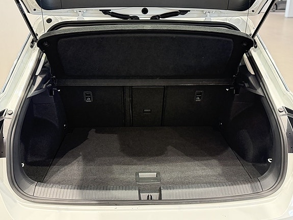 Volkswagen T-Roc 6 of 20