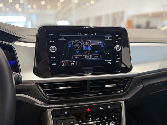 Volkswagen T-Roc 12 of 20
