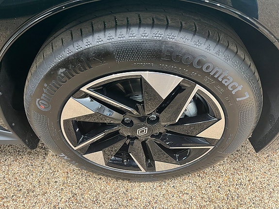 Renault Clio 13 of 14