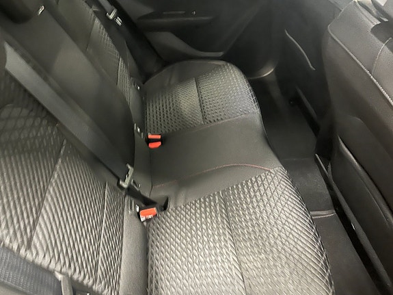 Renault Clio 8 of 14