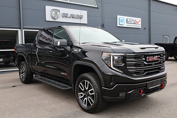 GMC Sierra 1500 2 of 5