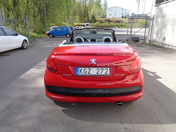 Peugeot 207 CC 6 of 13