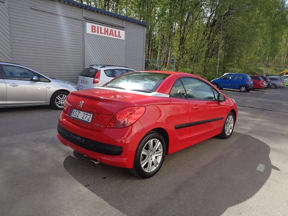Peugeot 207 CC 12 of 13