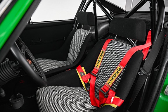 Porsche 911 S 19 of 27