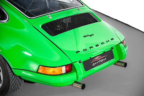 Porsche 911 S 14 of 27