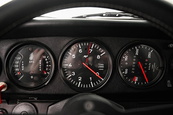 Porsche 911 S 23 of 27