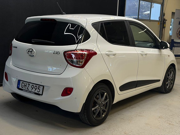 Hyundai i10 19 of 21