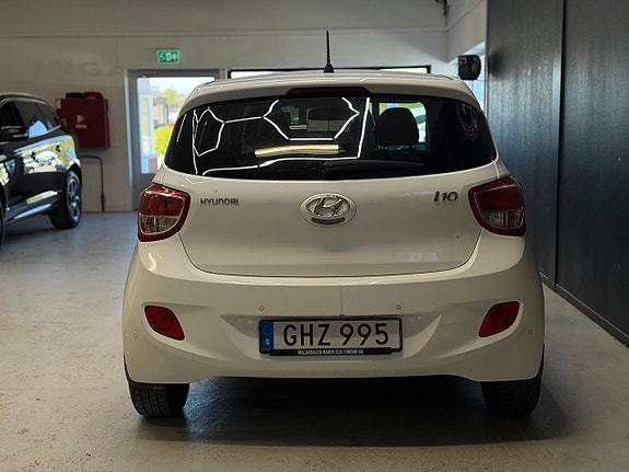 Hyundai i10 20 of 21