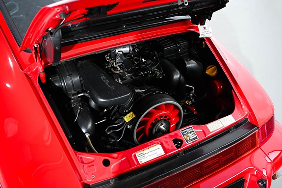 Porsche 964 Carrera RS 16 of 26