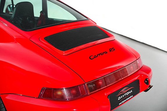 Porsche 964 Carrera RS 12 of 26
