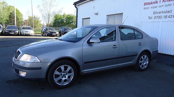 Skoda Octavia 3 of 5