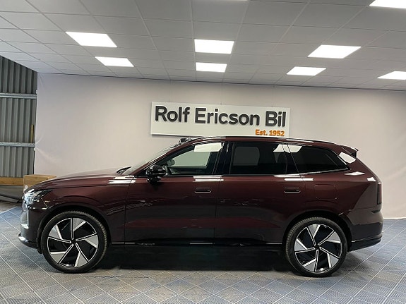 Volvo EX90 2 of 5
