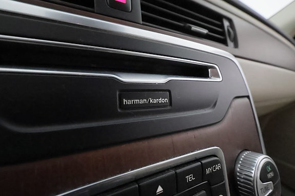 Volvo V70 23 of 30