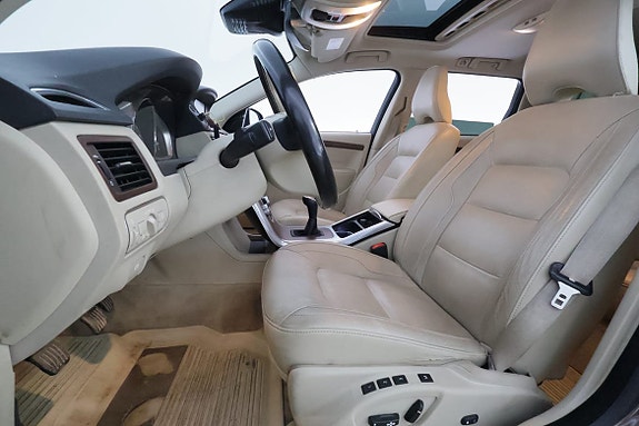Volvo V70 11 of 30