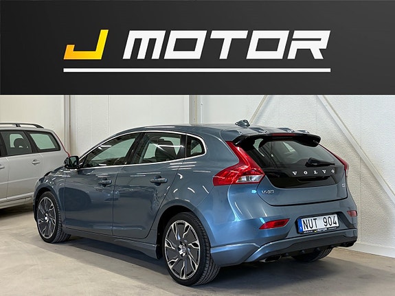 Volvo V40 4 of 5