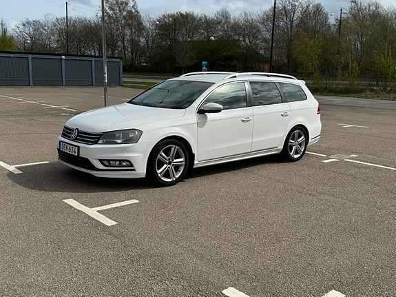 Volkswagen Passat 2 of 5