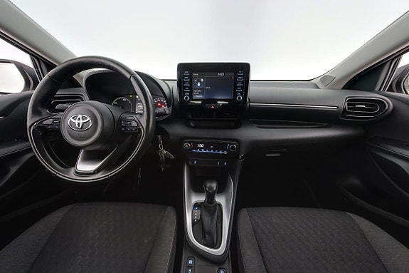 Toyota Yaris 12 of 28