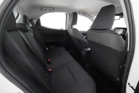 Toyota Yaris 18 of 28