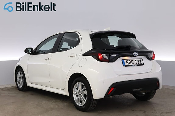 Toyota Yaris 6 of 28