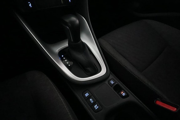 Toyota Yaris 19 of 28