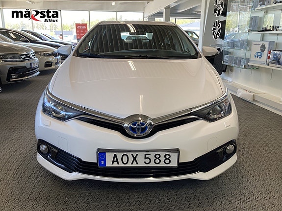 Toyota Auris 5 of 5