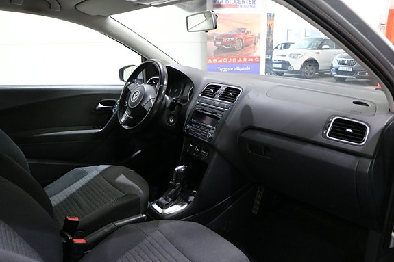 Volkswagen Polo 10 of 13