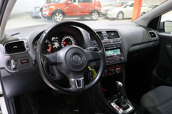 Volkswagen Polo 8 of 13