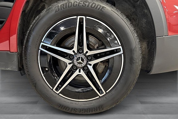 Mercedes-Benz EQB300 16 of 17
