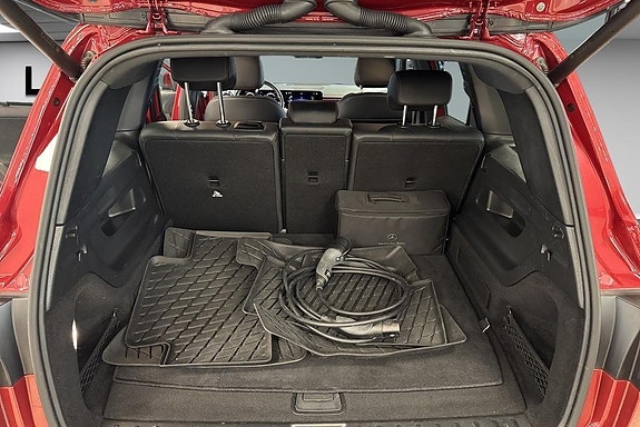 Mercedes-Benz EQB300 15 of 17