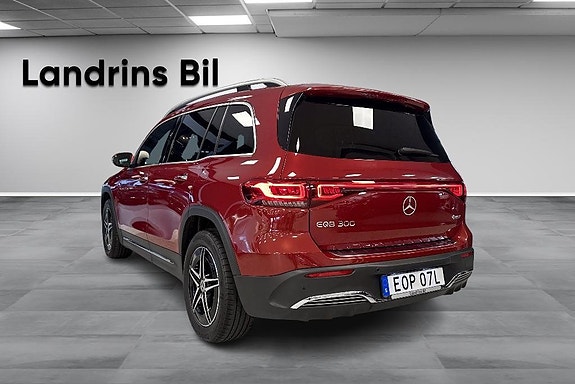 Mercedes-Benz EQB300 6 of 17