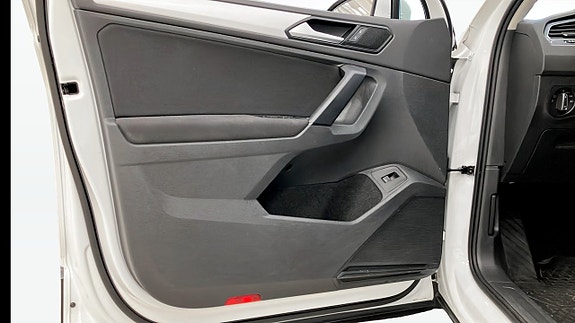 Volkswagen Tiguan 11 of 15