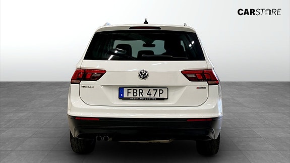 Volkswagen Tiguan 7 of 15