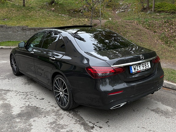 Mercedes-Benz E220 d 3 of 5