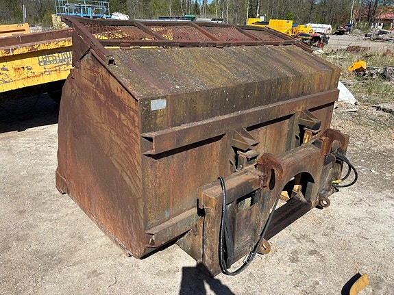 Högtippande skopa 5m3