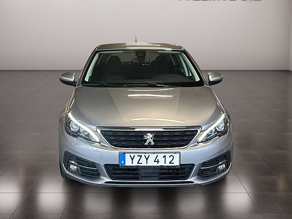 Peugeot 308 8 of 22