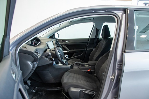 Peugeot 308 10 of 22