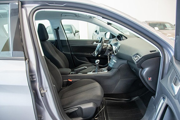 Peugeot 308 14 of 22