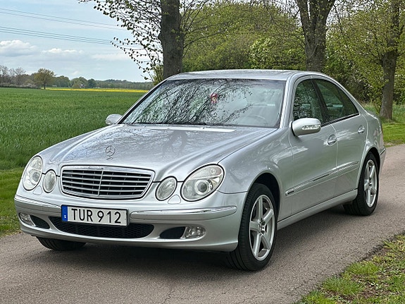 Mercedes-Benz E320 2 of 5